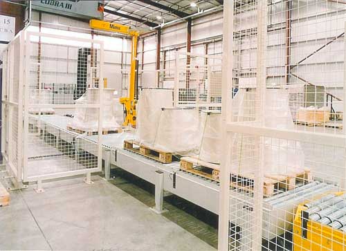 Pallet Handling and conveying solutions image